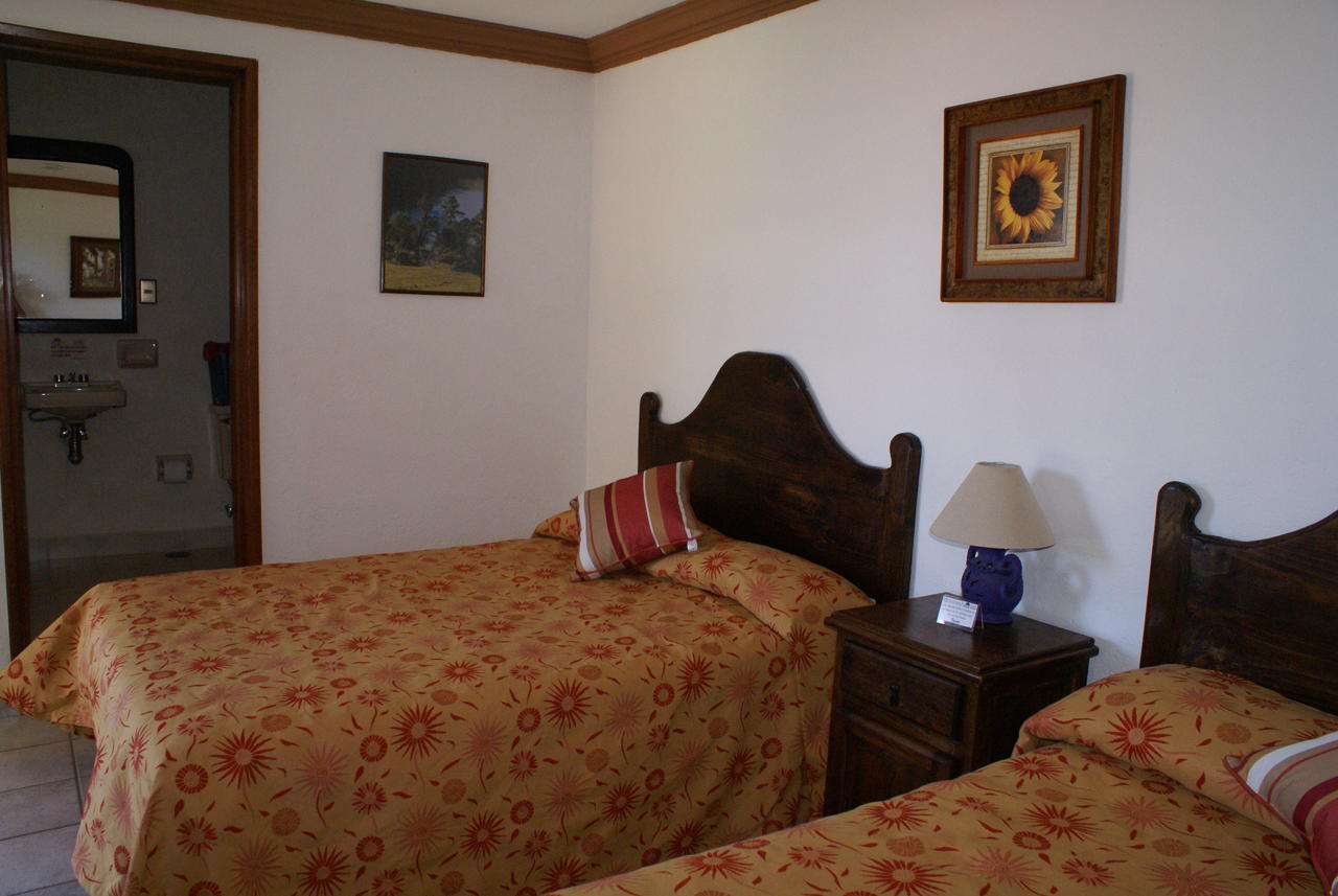 Hotel Los Sauces Villa Del Carbon Bilik gambar